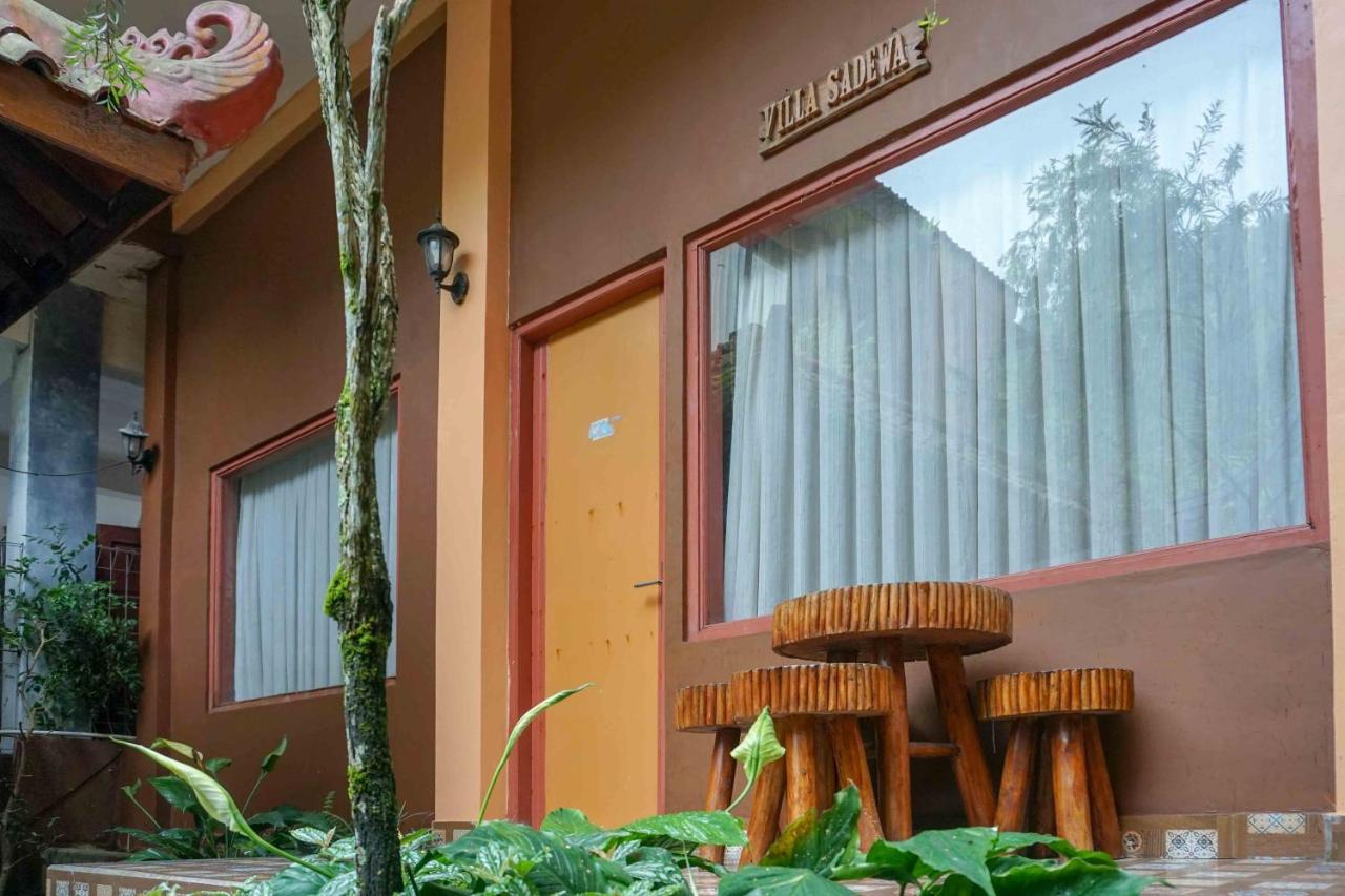 Reddoorz Resort @ Tawangmangu Exterior photo